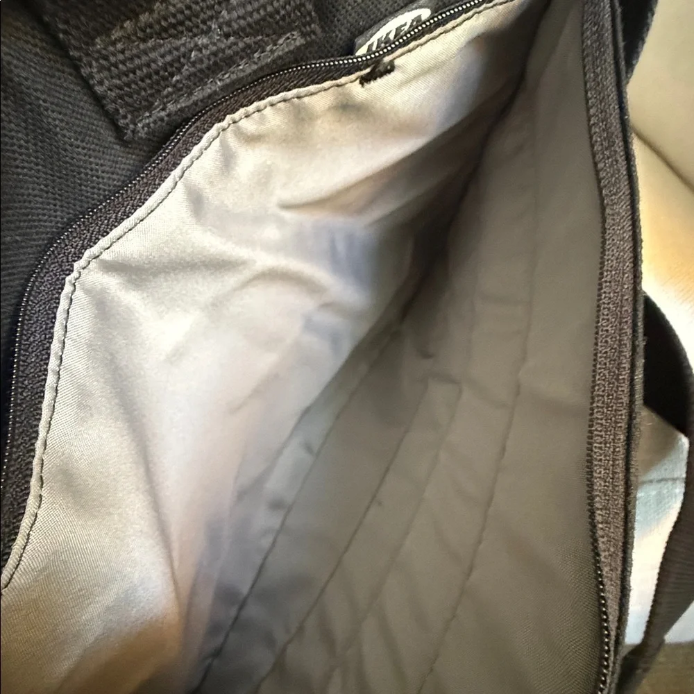 IKEA Forenkla Laptop Commuter Black Bag - Picture 9 of 11
